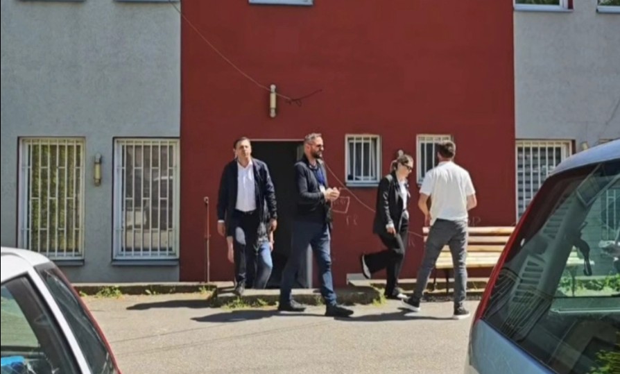Aksion i Policisë me inspektorë komunalë në shoqatën ‘Kosova Bozhur” në veri të Mitrovicës