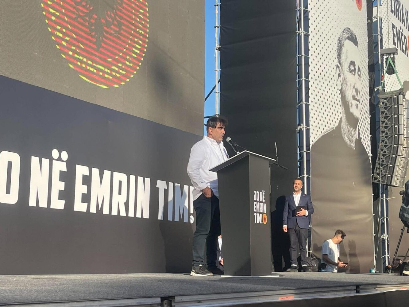 Mavraj: Kur shteti ndodhet në pikëpyetje, përkatësia kombëtare lë mënjanë çdo ndarje politike dhe fetare