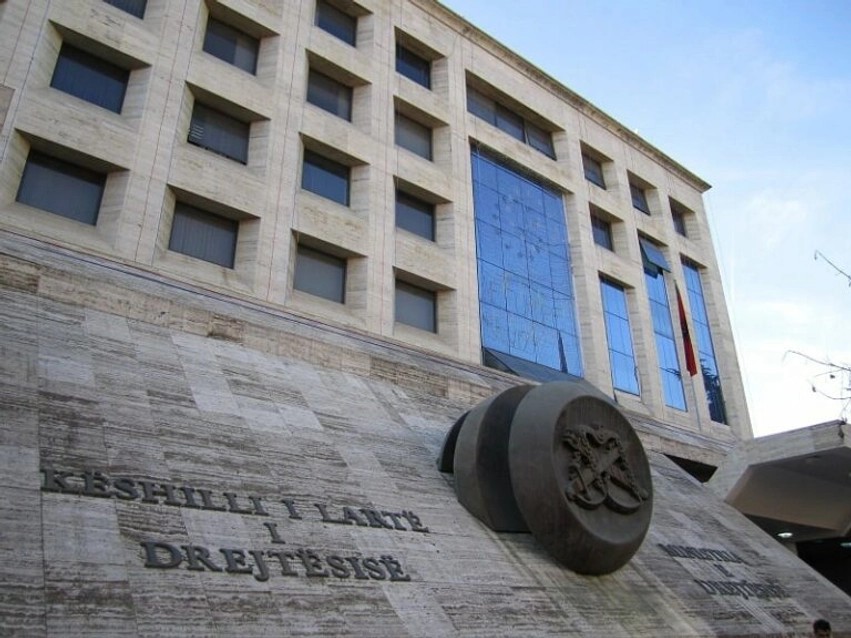 Lëvizja e Veliajt në burgje, Ministria e Drejtësisë kthen përgjigje për Çuçin e Xhafajn dhe urdhëron verifikim urgjent