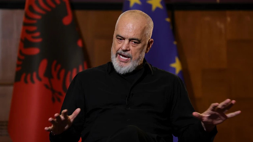 Buxheti prej 10 miliardë eurosh: Rama paralajmëron uljen e çmimit të naftës me rreth 35 centë për litër