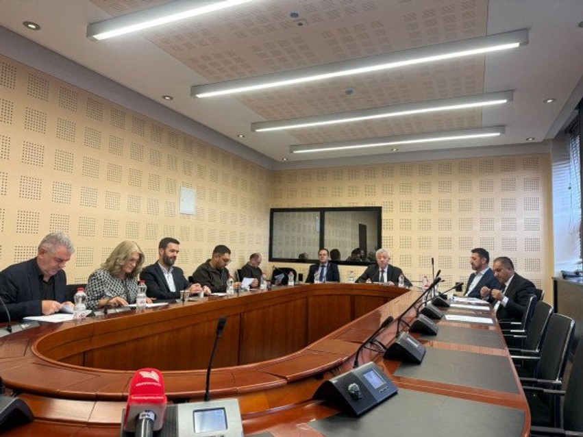 Byroja e Pasurisë Kalon Komisionin: Përplasje rreth kushtetutshmërisë dhe vullnetit politik
