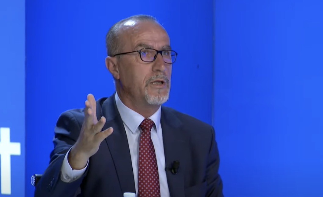 Ultimatumi i Kamishit: Dorëheqja e kryesisë së PDK-së brenda mesnatës