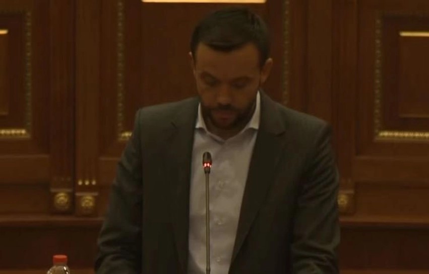Gara për kreun e shtetit: Shiroka-Pula dhe Hoxha zyrtarizohen si kandidate për presidente