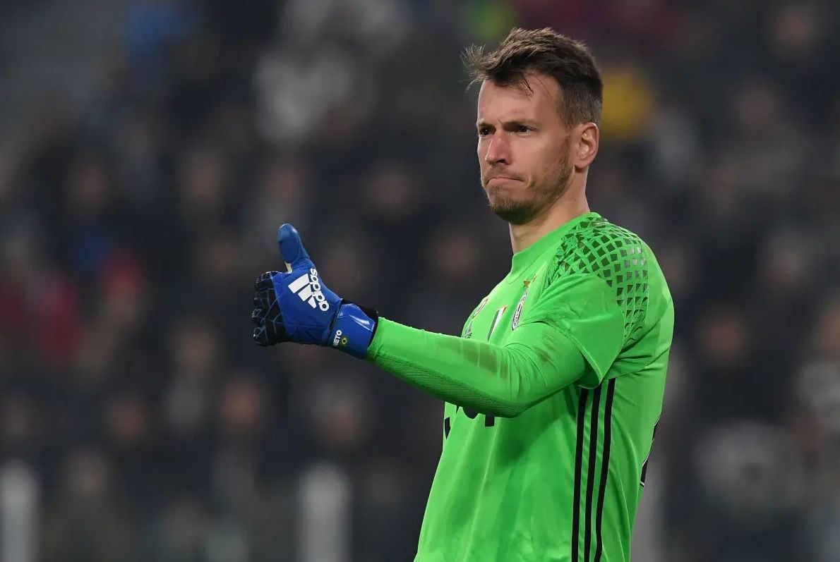 Juventusi detyrohet të transferojë portier 37-vjeçar