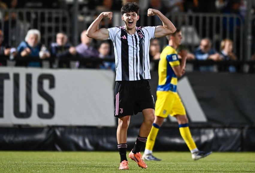 Talenti kuqezi shkëlqen në Itali, mediat italiane i thurin elozhe pas vendimit për Juventusin
