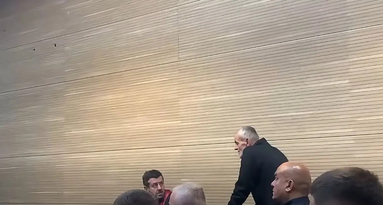 Tragjedia e Laurent Krasniqit: I akuzuari Shemsi Llugaliu nuk deklarohet për fajësinë në seancën fillestare