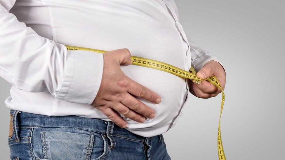 Alarm në Evropë, 56% e popullsisë mbipeshë ose obeze