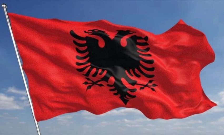 Këngëtarët Miranda Hashani dhe Tini Vladi ngjiten në skenë në Zürich për 28 Nëntor