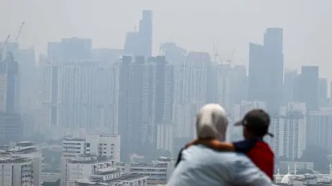 Krizë mjedisore në Indonezi: Ndotja e ajrit shënon nivele katastrofike për shëndetin publik