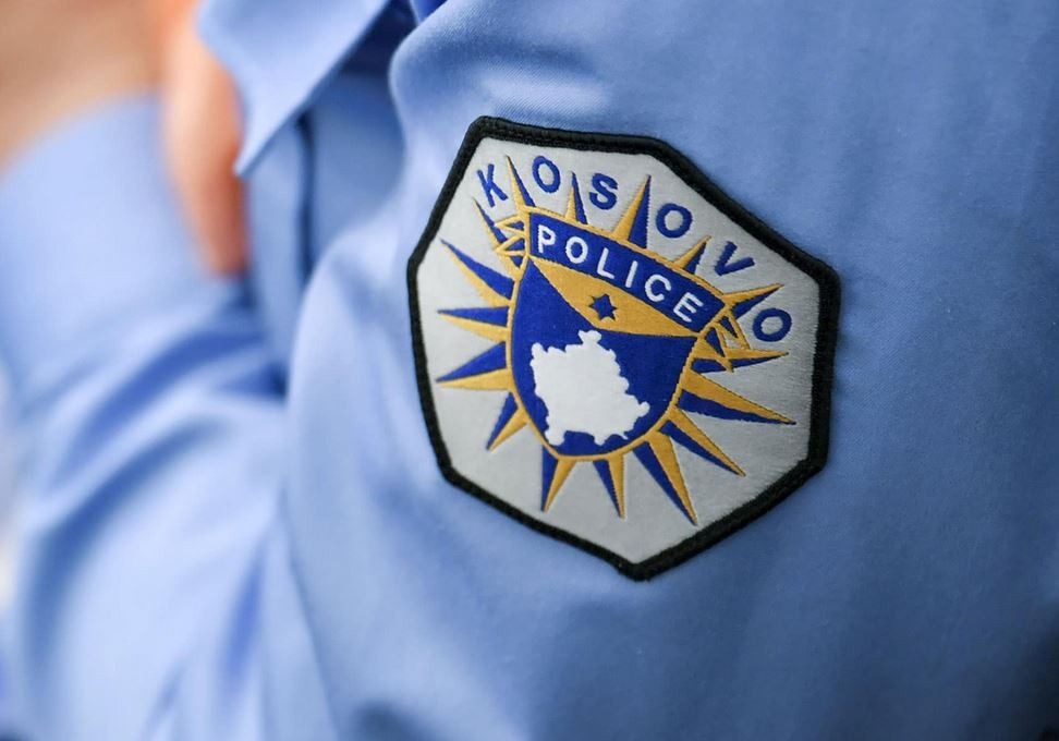 Incident i rëndë në Podujevë: I biri dhunon të atin, dërgohet urgjentisht në Psikiatri