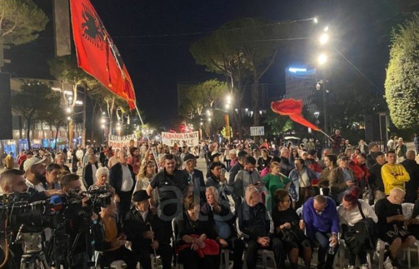 Valë e re pakënaqësie: Protesta në Zvërnec mbërrin në ditën e 126-të para Kryeministrisë