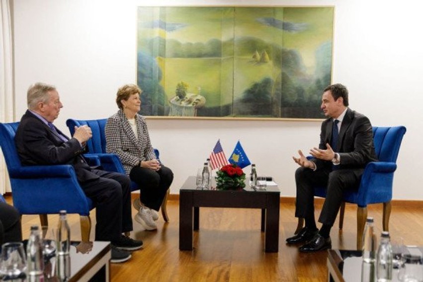 Delegacioni i senatorëve amerikanë viziton Kosovën, Ambasada e SHBA-së ndan detaje nga takimet e larta
