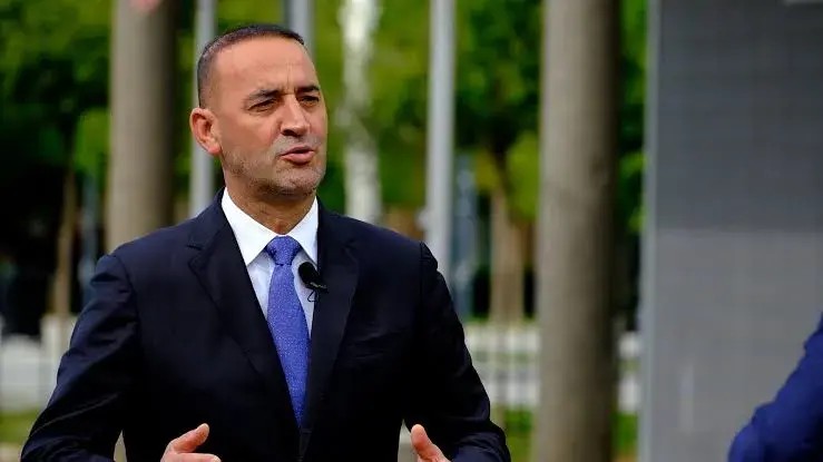 Haradinaj hedh poshtë takimet e krerëve politikë: Më 6 tetor qytetarët të mblidhen në shesh