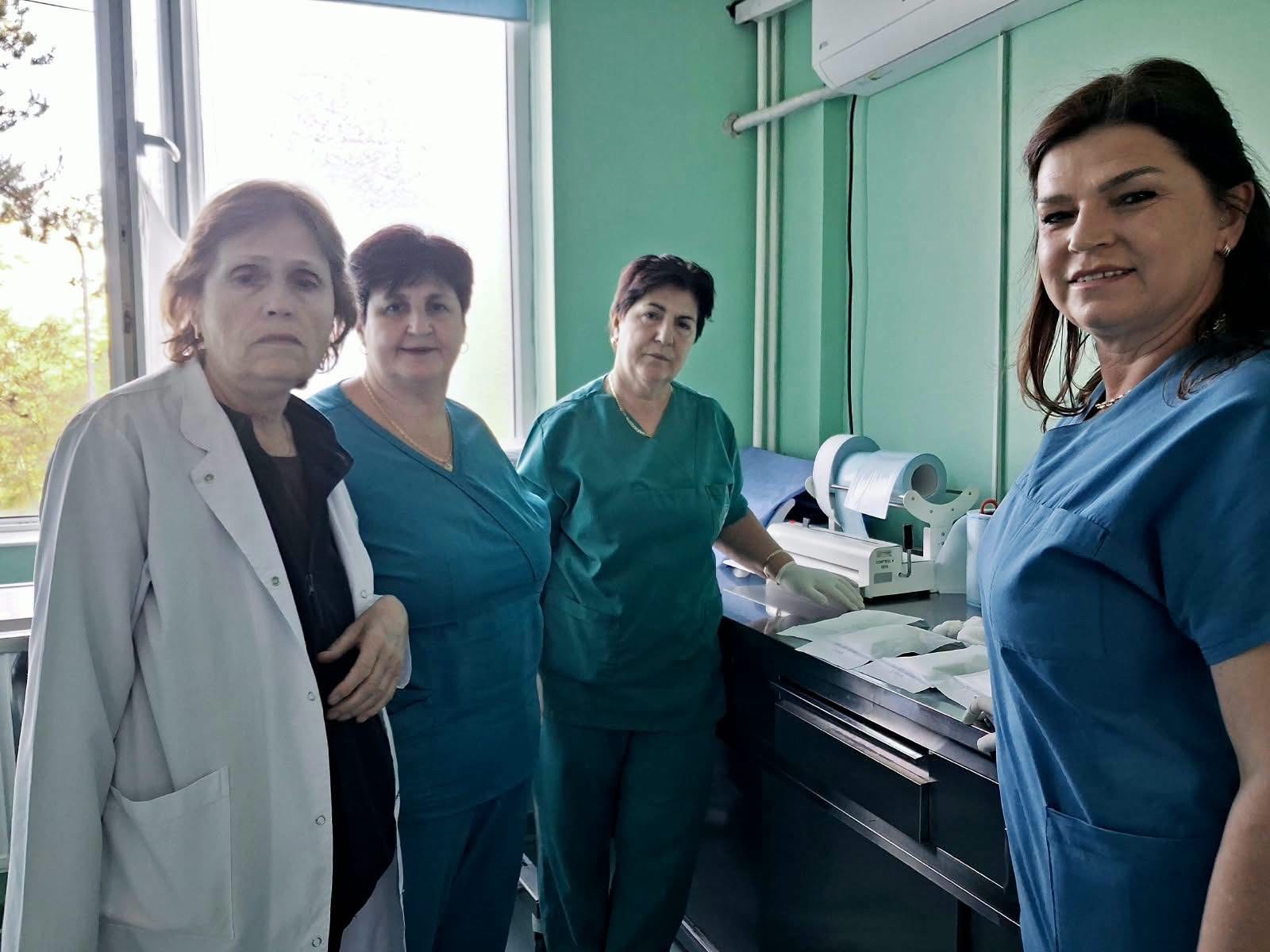 Heronjtë e padukshëm të Spitalit të Mitrovicës: Ekipi prej katër vetash që garanton sigurinë dhe shëndetin e pacientëve