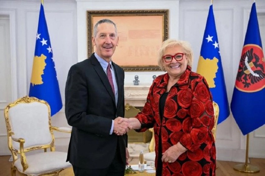 Klima politike në rajon, Presidentja Justina Shiroka Pula pret në takim njohës ekspertin amerikan Edward Joseph