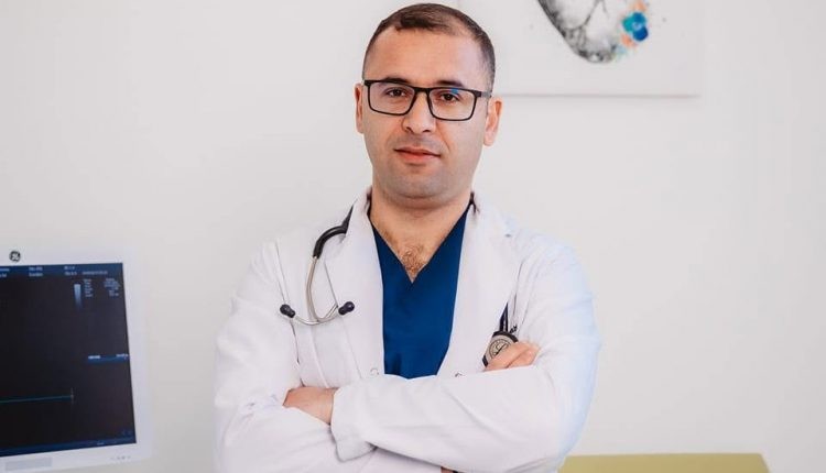 Mitrovicë, vihet në pranga drejtori i Spitalit të Përgjithshëm pas akuzave për dhunë në familje