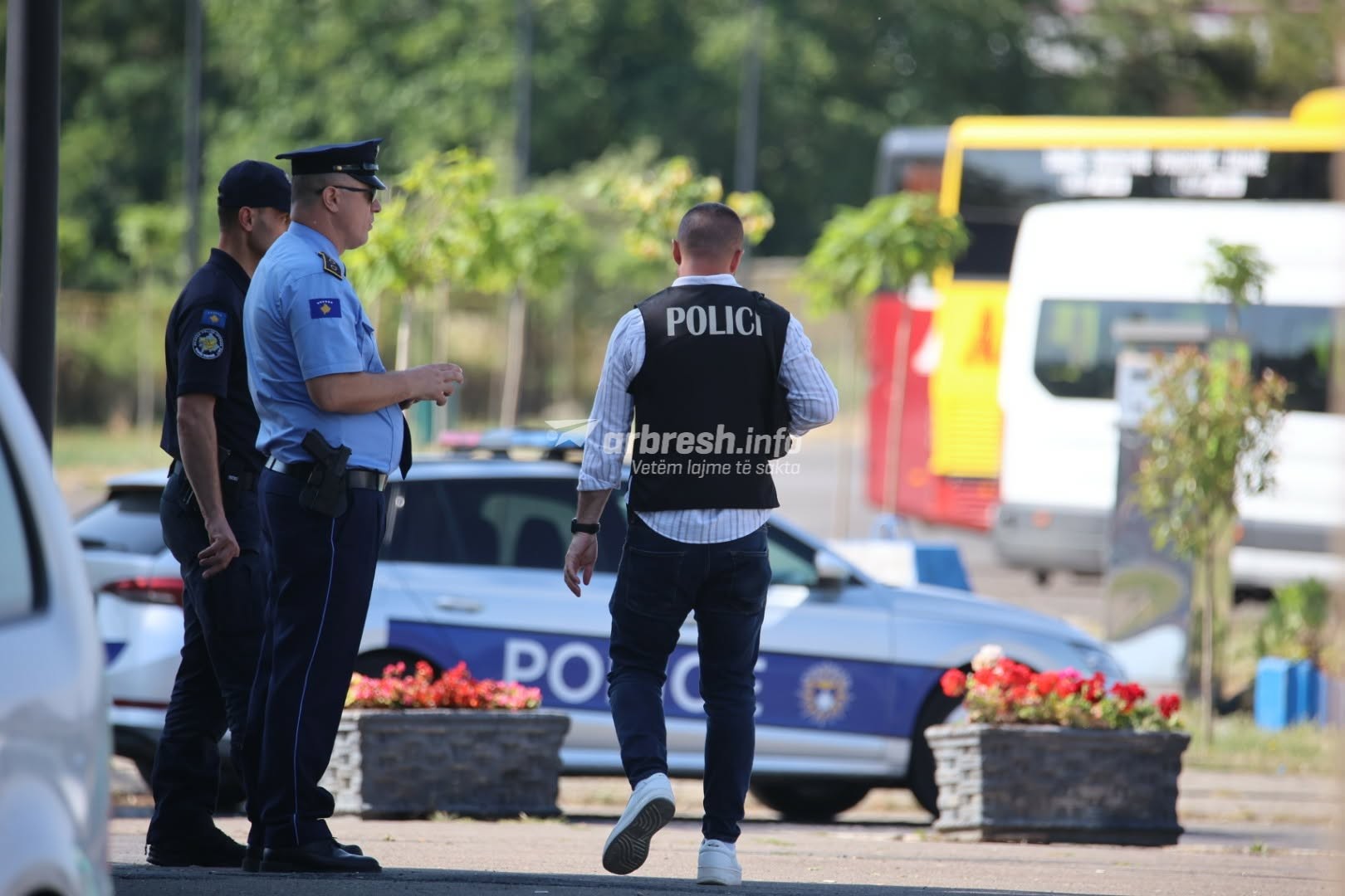 Klinë: Policia kap në flagrancë dy persona për ndezjen e zjarreve në hamullore, secili gjobitet me nga 500 euro