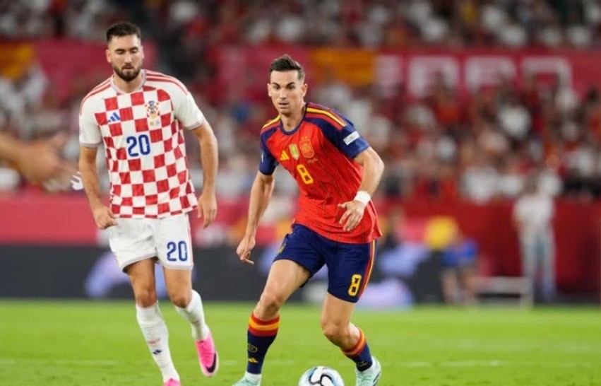 Shtylla e heshtur e Spanjës: Si u shndërrua Fabian Ruiz në trurin e mesfushës
