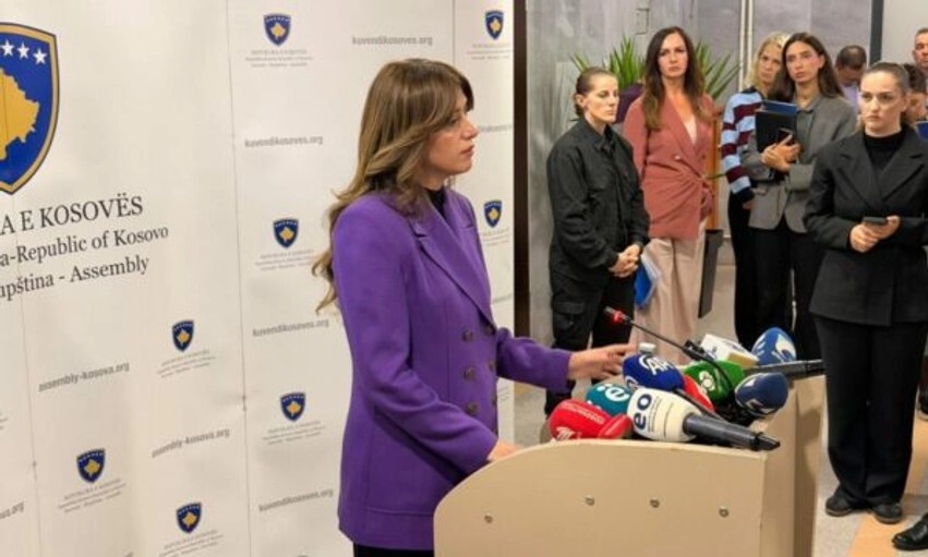 Refuzimi i ftesës nga familjet e ish-krerëve të UÇK-së, reagon Albulena Haxhiu
