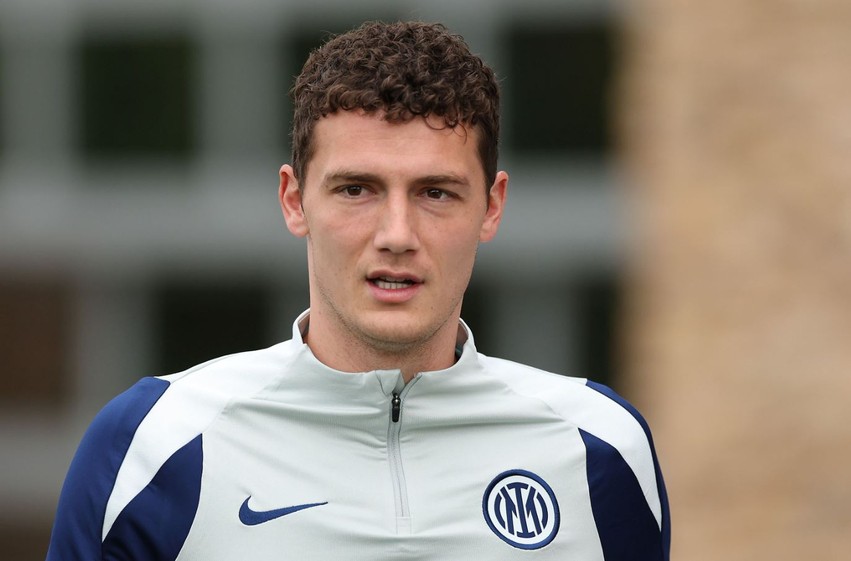 Goditje për Interin, mbrojtësi Benjamin Pavard lëndohet dhe mbetet jashtë fushave