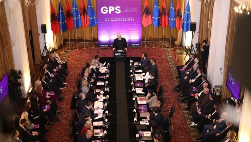 Mbledhje urgjente e kabinetit dhe socialistëve, zbulohet prapaskena e tubimit në Pallatin e Brigadave
