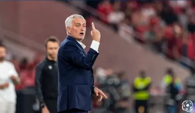 Jose Mourinho hap zemrën për gjyqtarët: Nuk kam faj, më ndjek vetëm fatkeqësia