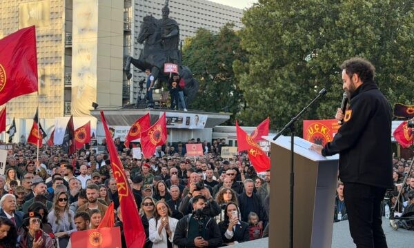 Protesta para Kuvendit, Çlirim Haziri: Asnjë deputet nuk largohet pa kaluar projektligji