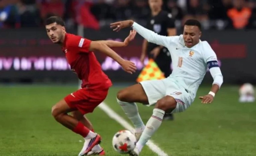 Tensionet në Madrid: Reali i pakënaqur me menaxhimin e dëmtimit të Kylian Mbappé nga Franca