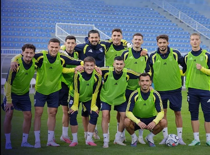 Foda lë në tribuna katër lojtarë