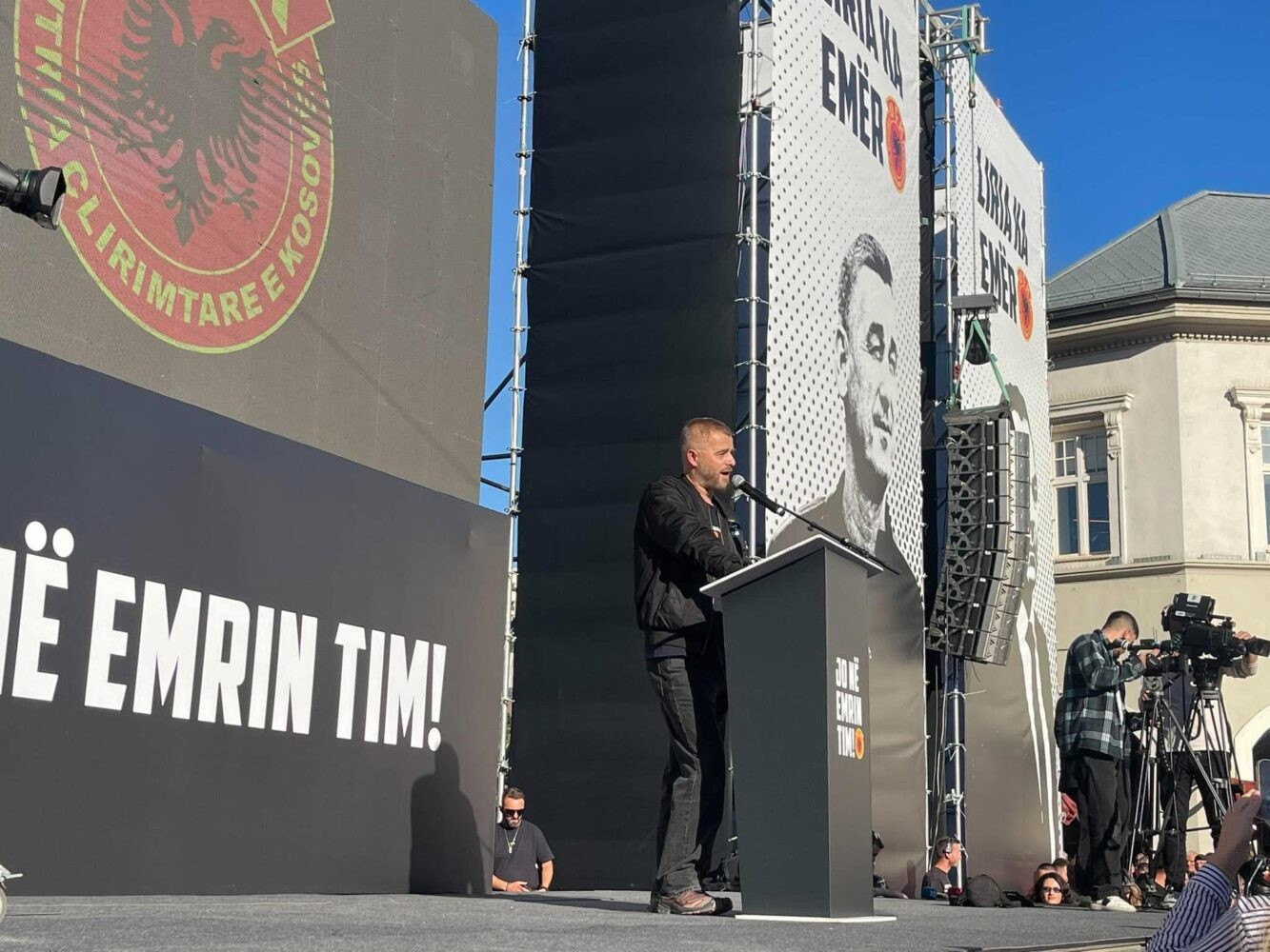 Tasholli në shesh: UÇK-ja na bashkon, liria nuk njeh ngjyra partiake