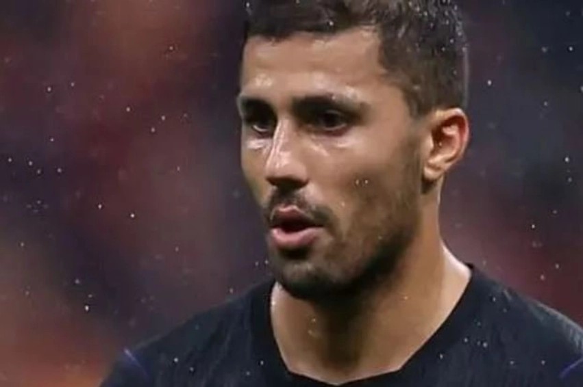 Rodri thur eloge për PSG-në: Momentalisht janë klubi më i fortë në kontinent