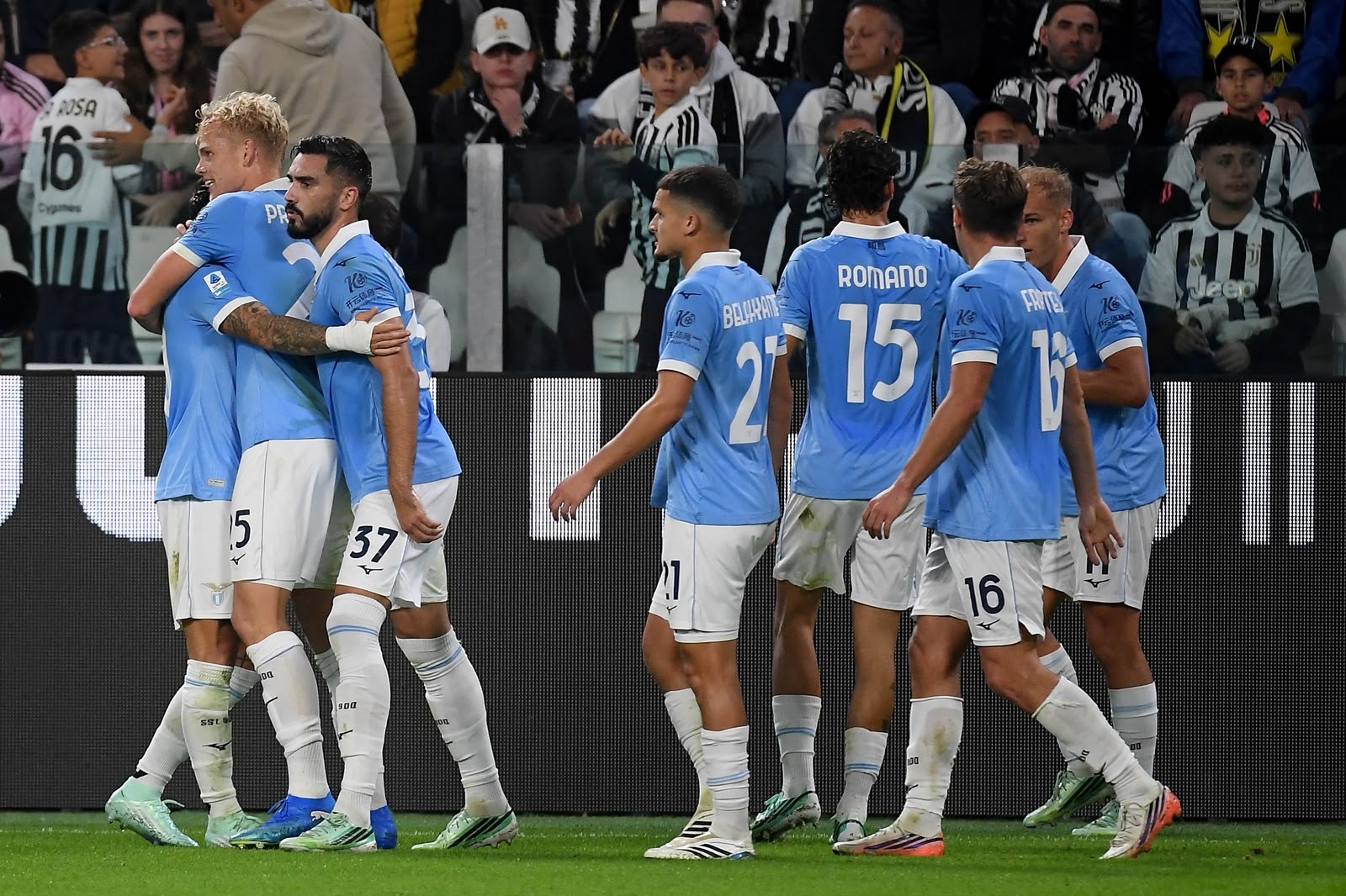 Lazio paralajmëron seriozisht për titull, shkatërron Juventusin në Torino