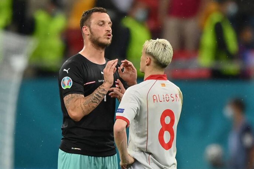 Përplasja e bujshme e Euro 2021 përsëritet: Ezgjan Alioski dhe Marko Arnautoviq sërish sy më sy në arenën ndërkombëtare