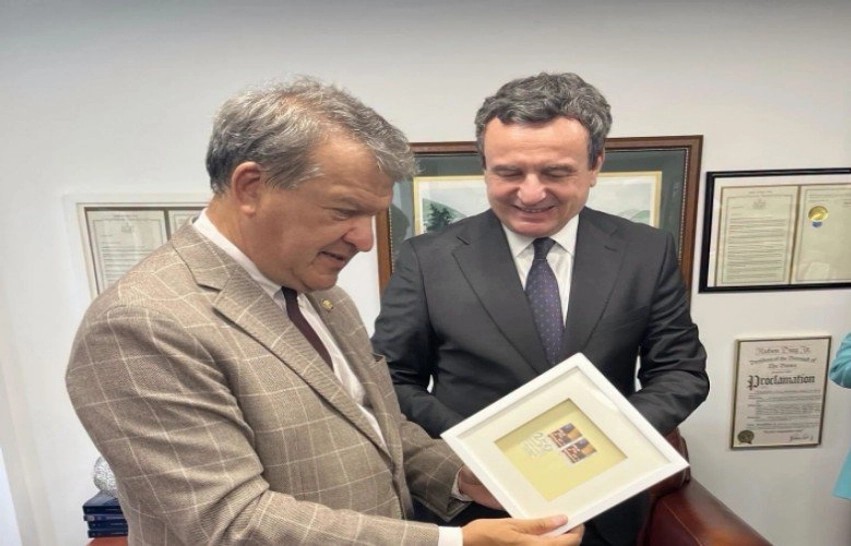 Bashkëpunimi SHBA-Kosovë në fokus, Kurti takon në New York kongresistin Latimer