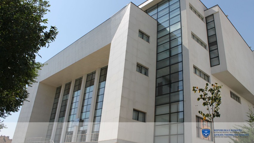 Gjakovë: I caktohet paraburgimi personit që dyshohet se grabiti shtëpinë e fqinjit duke i marrë para dhe orendi me vlerë