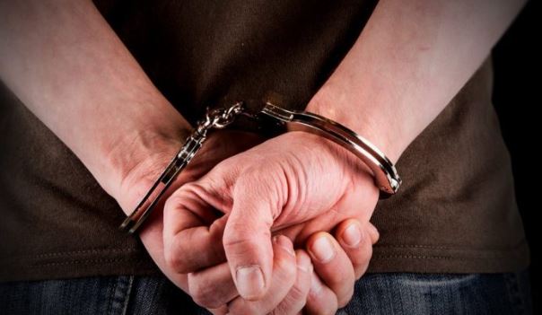 Vodhi një Mercedes në Shtime, arrestohet i dyshuari