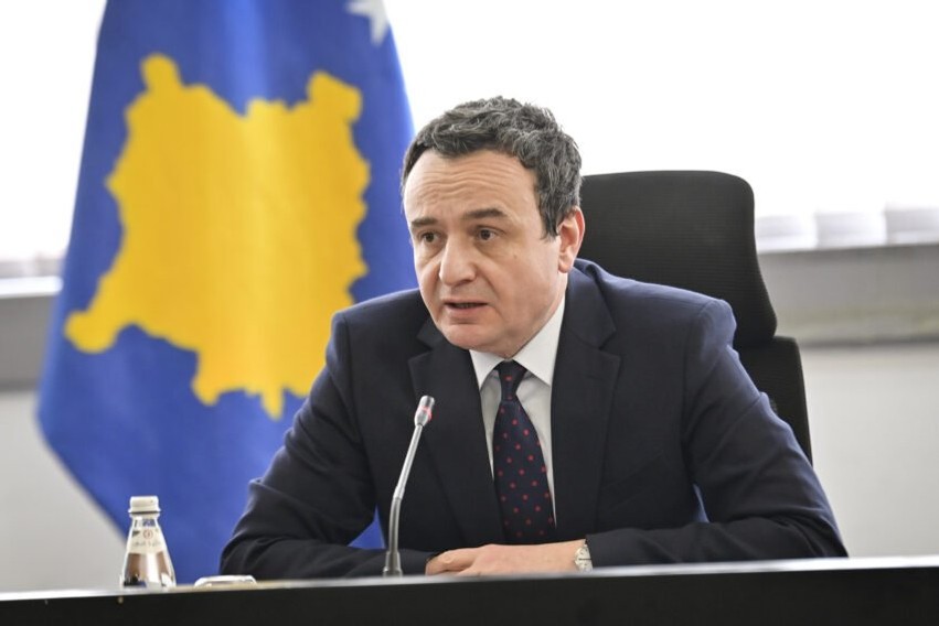 Kurti paralajmëron vendim kyç për ish-krerët e UÇK-së dhe kërkon strategji për Gjykatën e Apelit