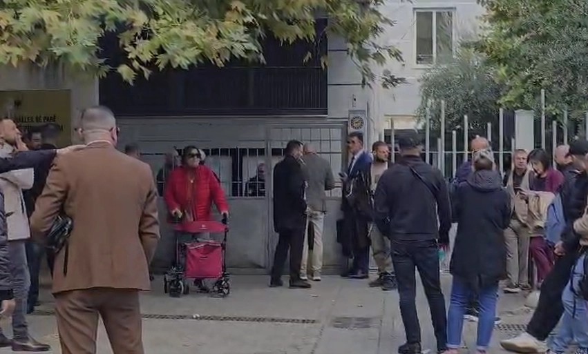 Incidentet e 13 tetorit në Tiranë, dalin para gjykatës 19 protestuesit: Ja masat e sigurisë dhe akuzat e rënda