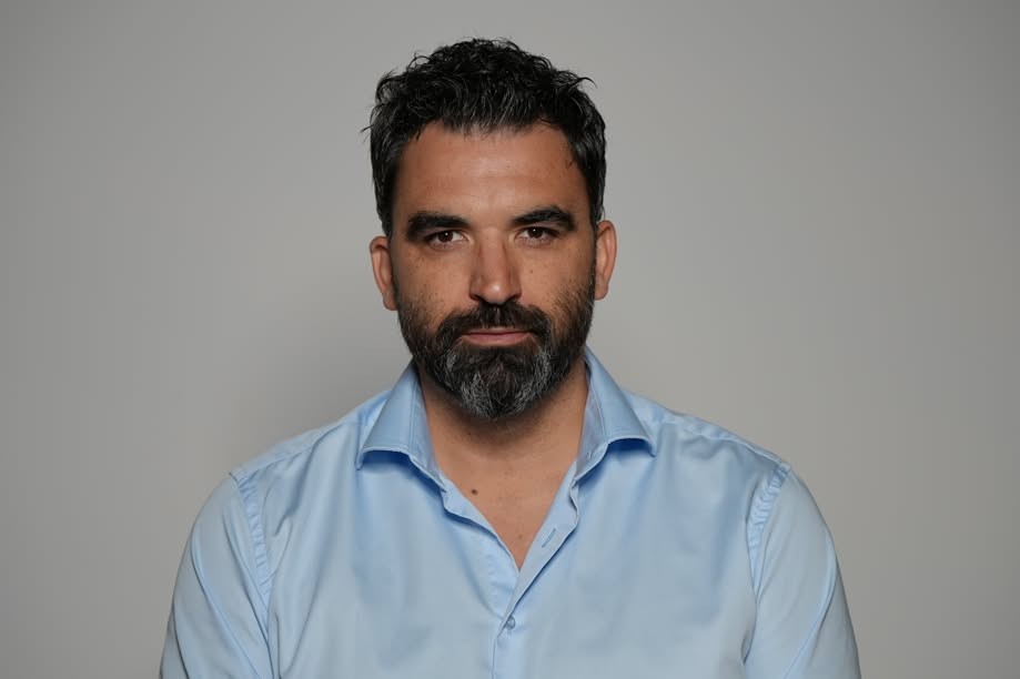 Kërcënimi i gazetarit, reagon Lirim Mehmetaj pas shoqërimit në polici të Gani Gecit