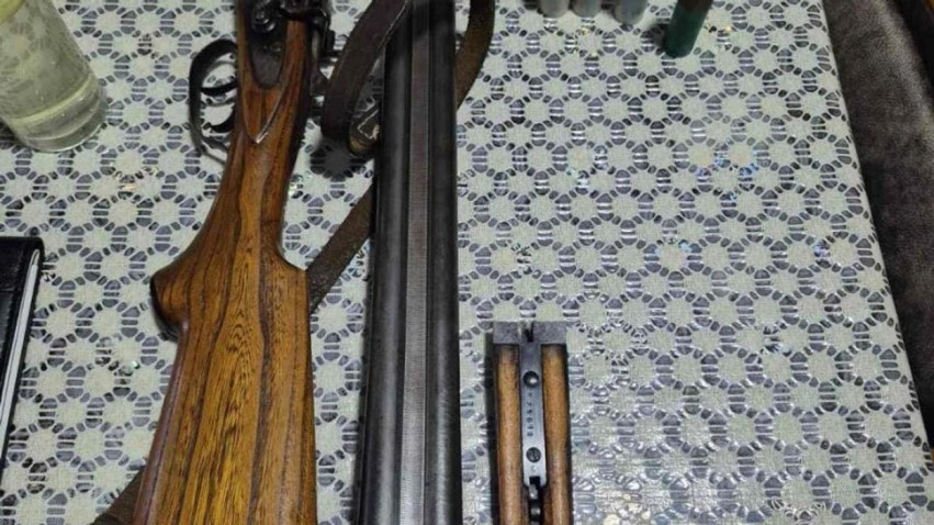Operacioni “TRIGGER X”: INTERPOL-i godet trafikun e armëve në Maqedoni, konfiskohen dhjetëra armë dhe mjete shpërthyese
