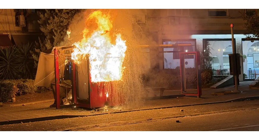 Trazira dhe përplasje të ashpra në ditën e 12-të të protestës në Tiranë: Edi Rama bën thirrje për dialog mes akuzave për dhunë të infiltruar