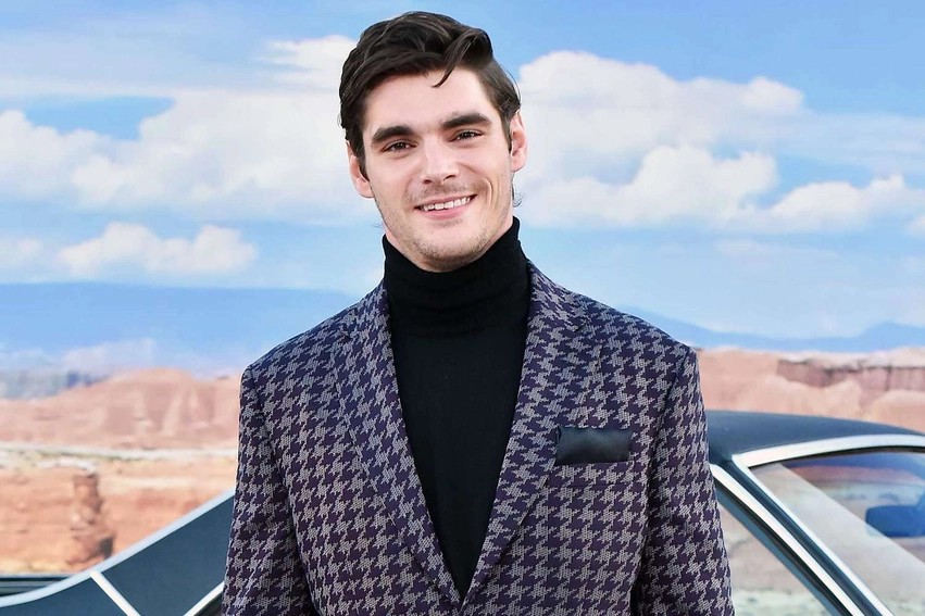 Humbje e rëndë për kinematografinë: Ndahet nga jeta në moshën 34-vjeçare ylli i “Breaking Bad”, RJ Mitte