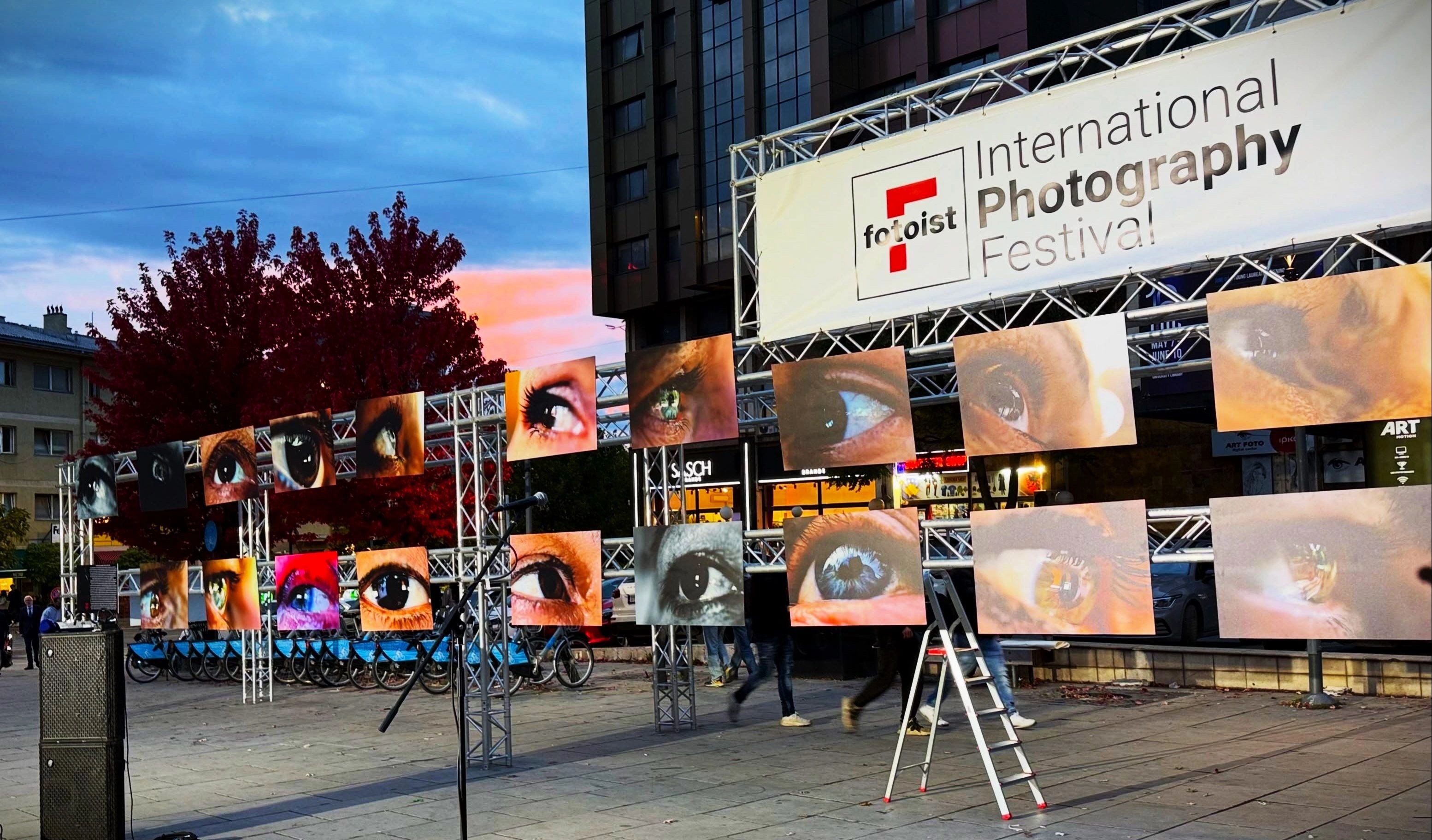 Edicioni i katërt i festivalit “Fotoist” hap dyert me gjashtë ekspozita dedikuar rrëfimeve njerëzore