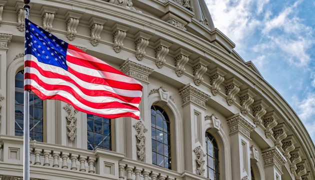 Përplasje në Uashington: Republikanët nisin betejën për të bllokuar planin e Trumpit për naftën ruse