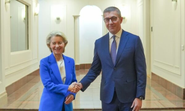 Afrim mes Shkupit dhe Sofjes, vizita e Ursula von der Leyen nxit iniciativën e re për dialog dypalësh