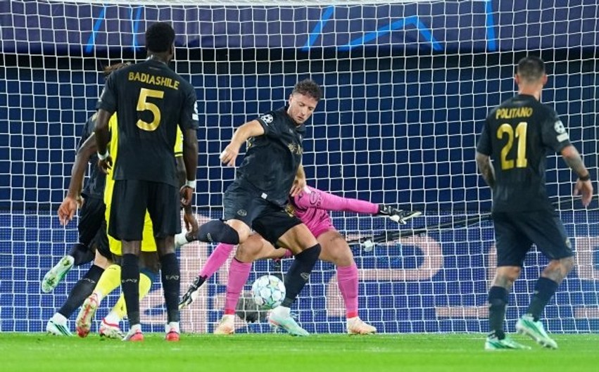 Zhgënjim në Spanjë: Napoli bie përballë Villarrealit, pavarësisht golit të Amir Rrahmanit