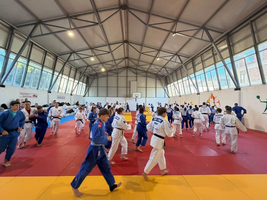Golemi bëhet epiqendra e xhudos botërore: Sportistët ndërkombëtarë mbyllin javën e përgatitjeve intensive
