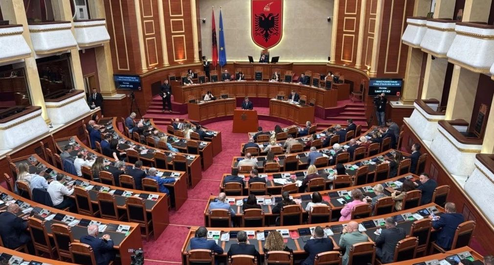 Shqipëria miraton ligjin, deri në 40 trupa do të dërgohen në Gazë