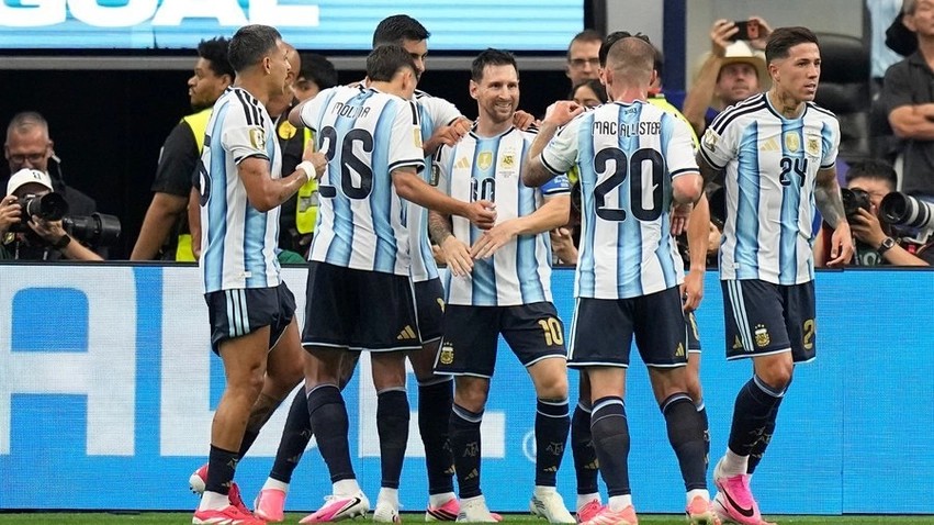 E ardhmja e Argjentinës pas Messit: Scaloni emëron kapitenin e ri