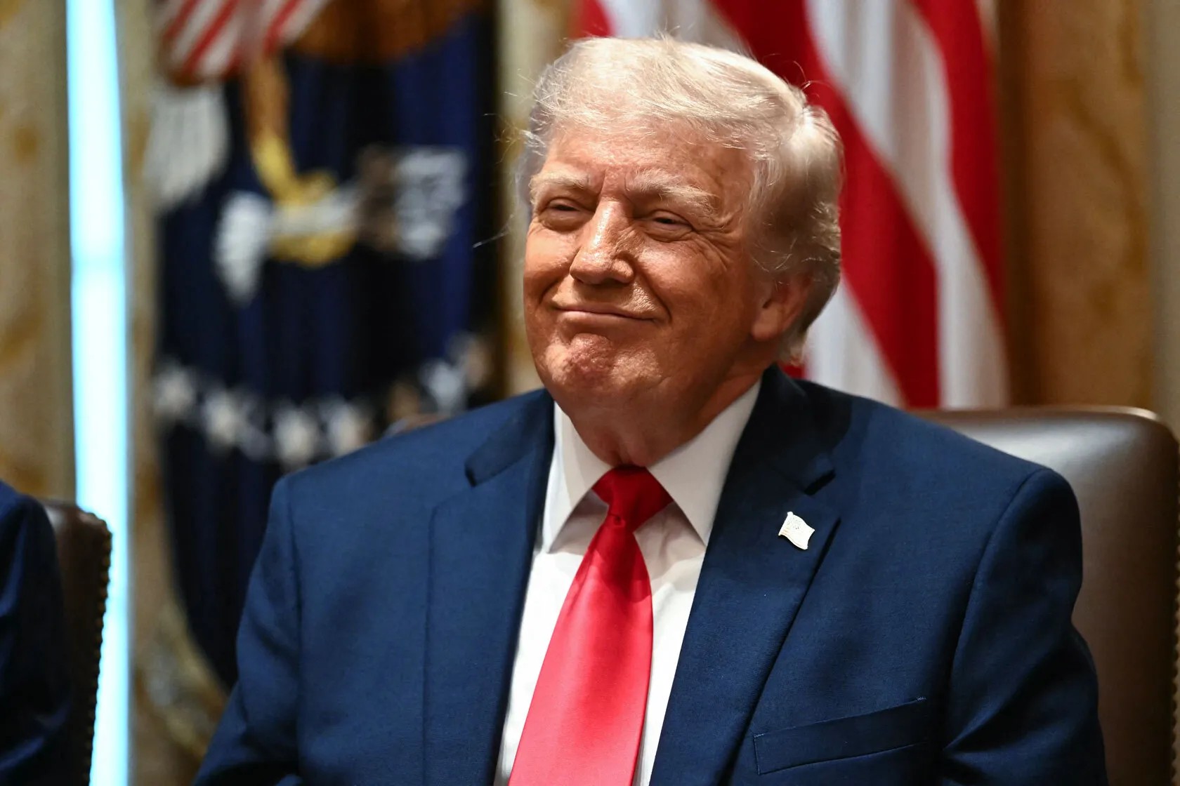 Gjykata Supreme i hap rrugë administratës Trump për dëbimin e menjëhershëm të emigrantëve në vende të treta